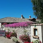 Sarrasine, Macon Est - Teritoria Отель 3*