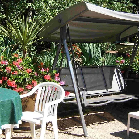 Sarrasine, Macon Est - Teritoria 3*