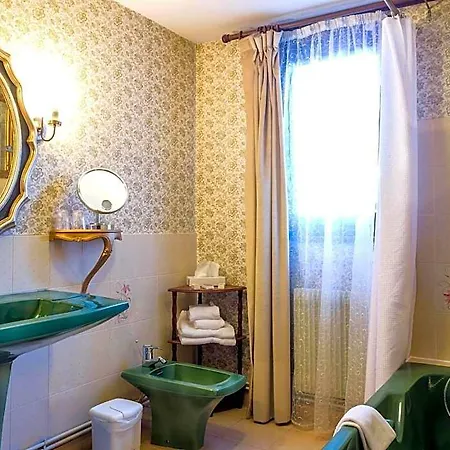 Sarrasine, Macon Est - Teritoria 3*